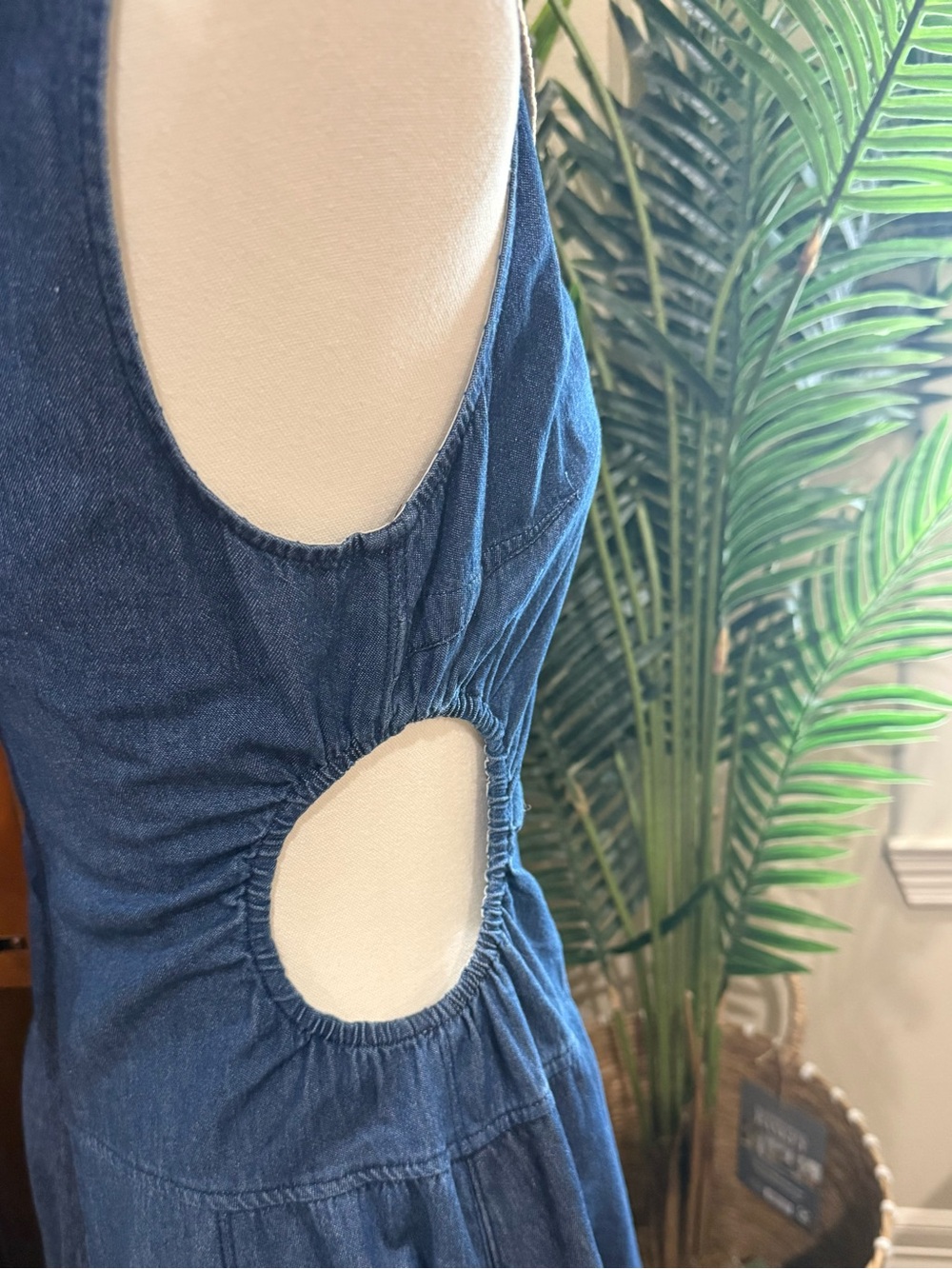 ✨ Anthropologie Plenty by Tracy Reese Denim Cutout Midi Dress NWT Petite MP - Picture 5 of 5